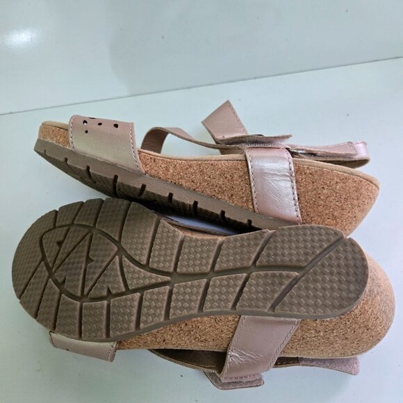 Earth Origins Kendra Khloe Leather Cork Wedge Sandals Rose Gold Size 7M - Picture 5 of 7